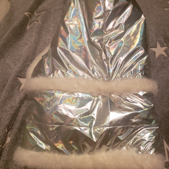 DKNY SCARF HAT - Picture 6 of 6